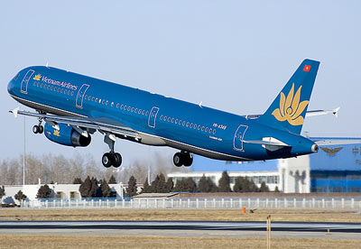 VNA offers promotion on flights between Hanoi and HCMC